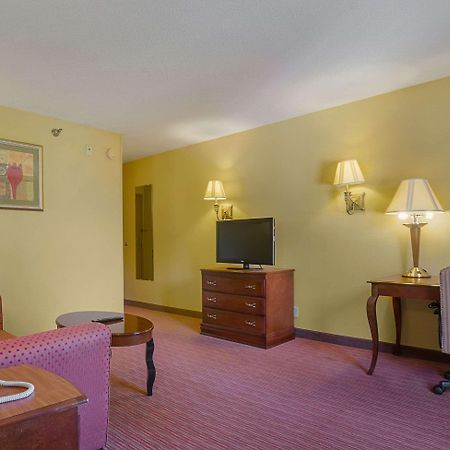 Surestay Plus Hotel By Best Western Durham Medical Center Exteriör bild