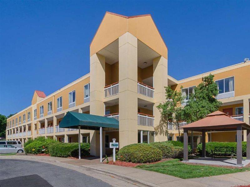 Surestay Plus Hotel By Best Western Durham Medical Center Exteriör bild