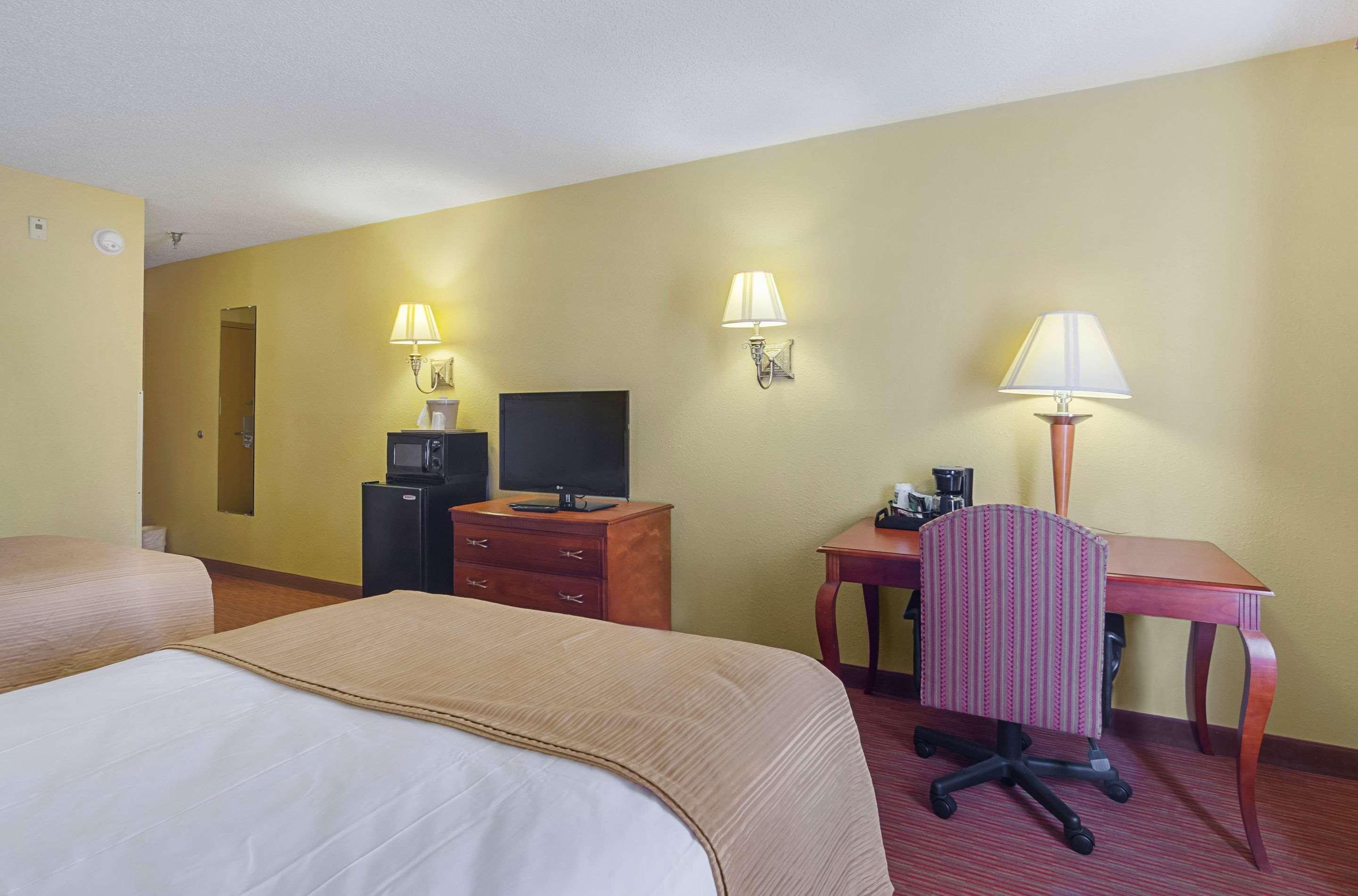 Surestay Plus Hotel By Best Western Durham Medical Center Exteriör bild