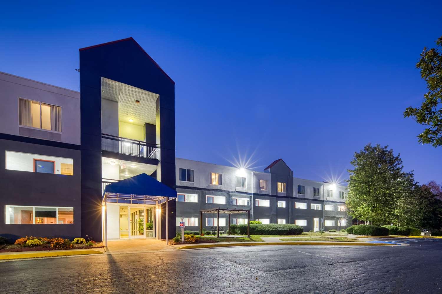 Surestay Plus Hotel By Best Western Durham Medical Center Exteriör bild