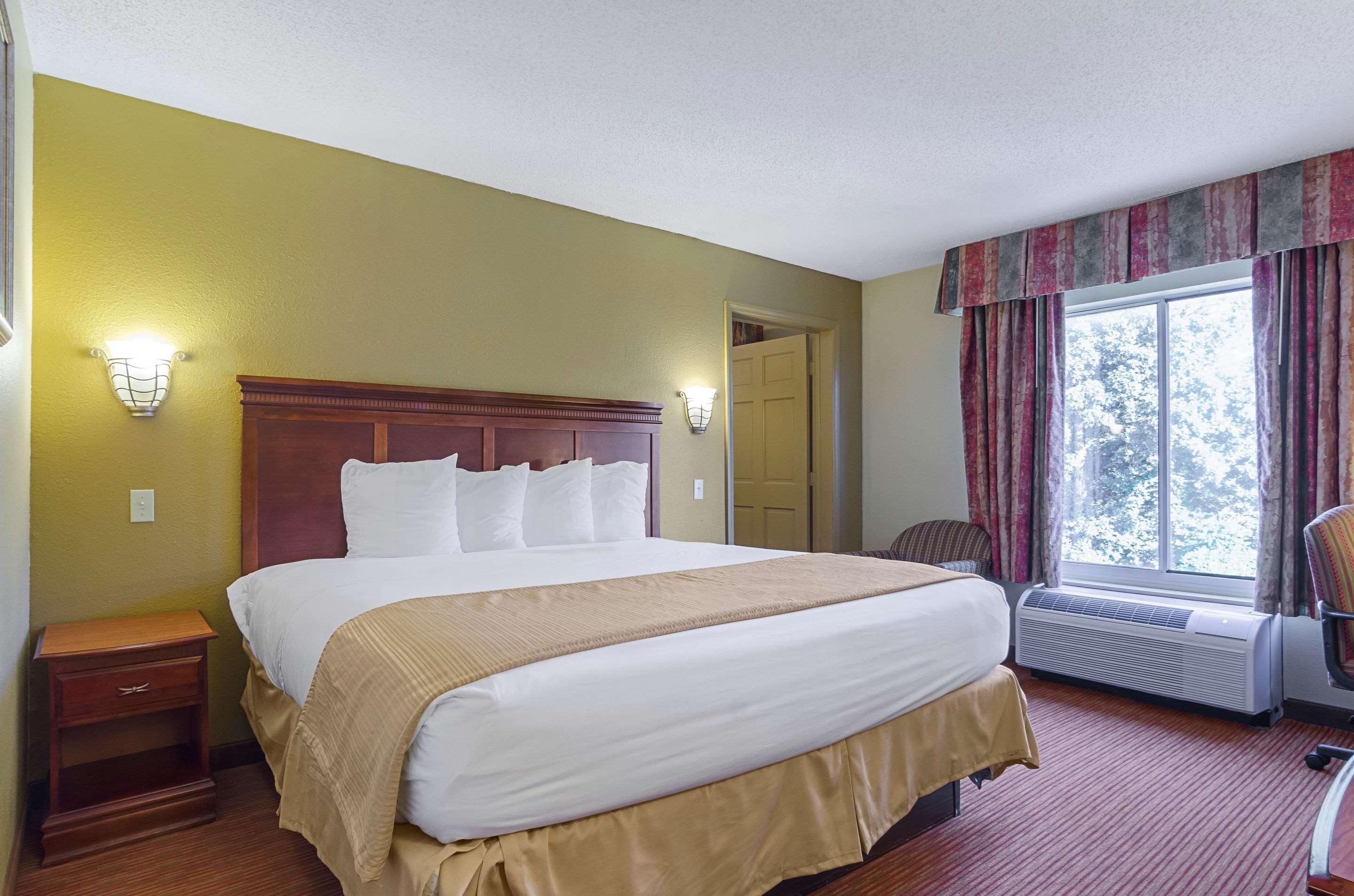Surestay Plus Hotel By Best Western Durham Medical Center Exteriör bild
