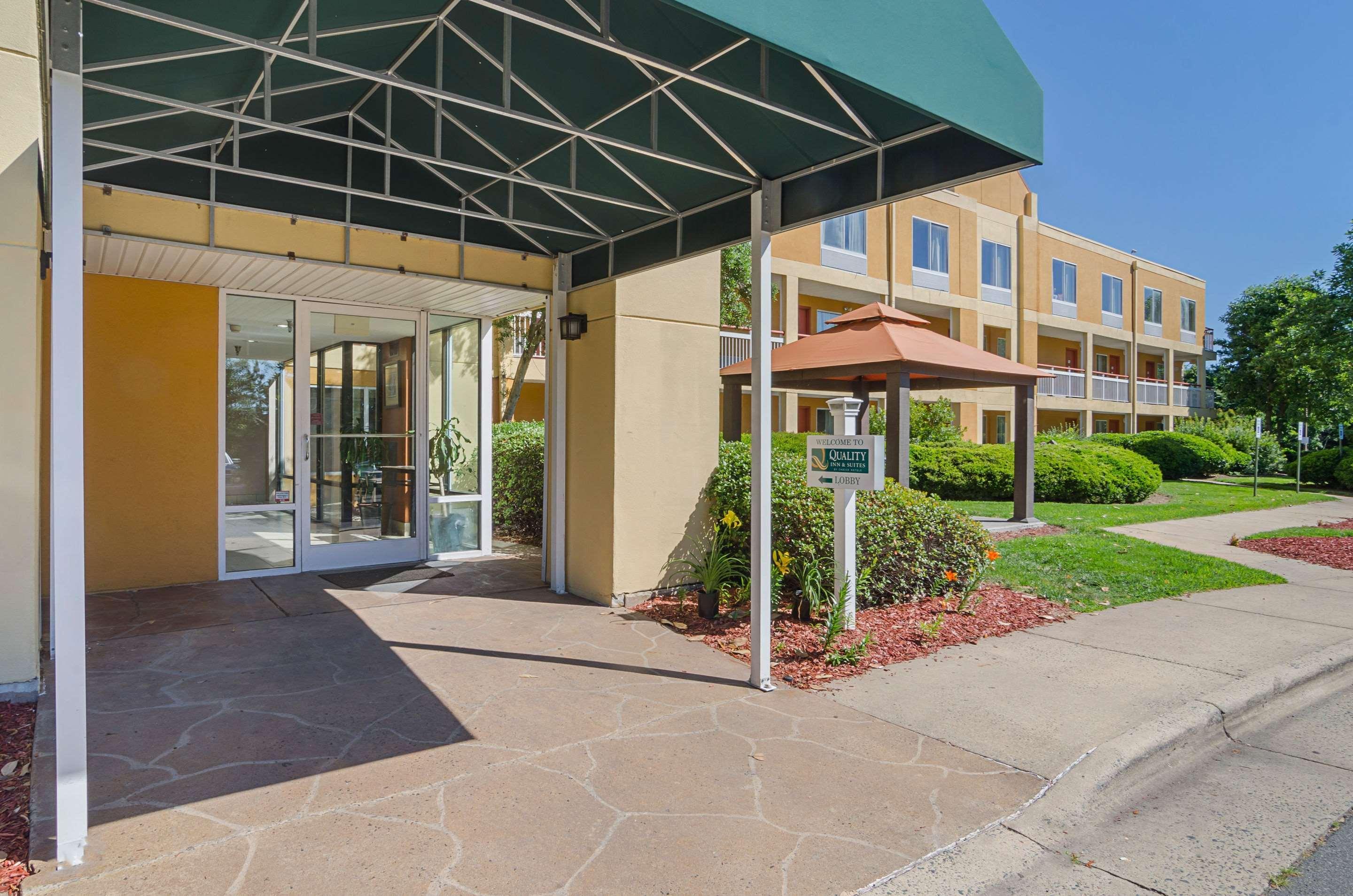 Surestay Plus Hotel By Best Western Durham Medical Center Exteriör bild